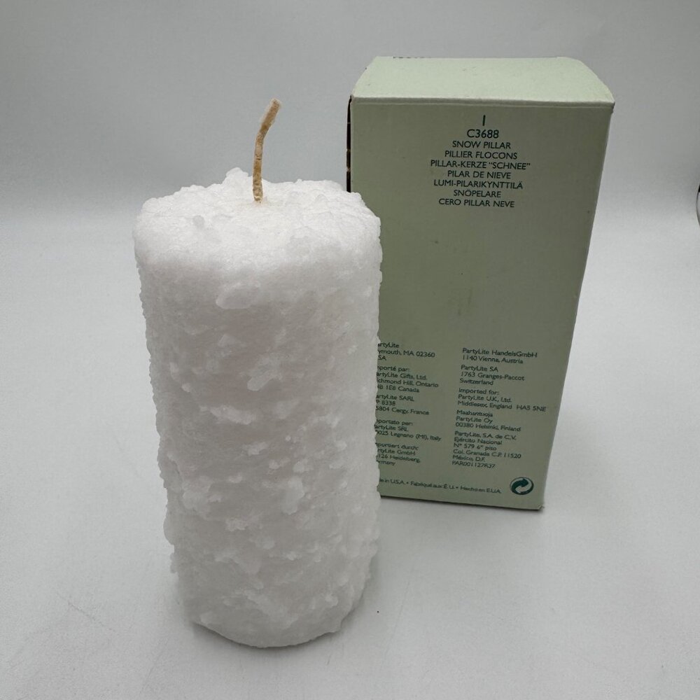 NEW PARTYLITE #3688 WHITE SNOW PILLAR CANDLE 6" x 3" NEW IN BOX RARE